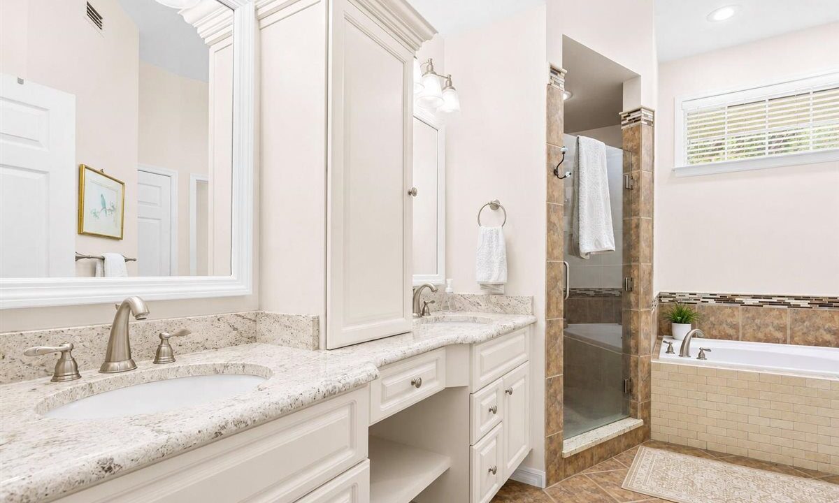 17-Bathroom