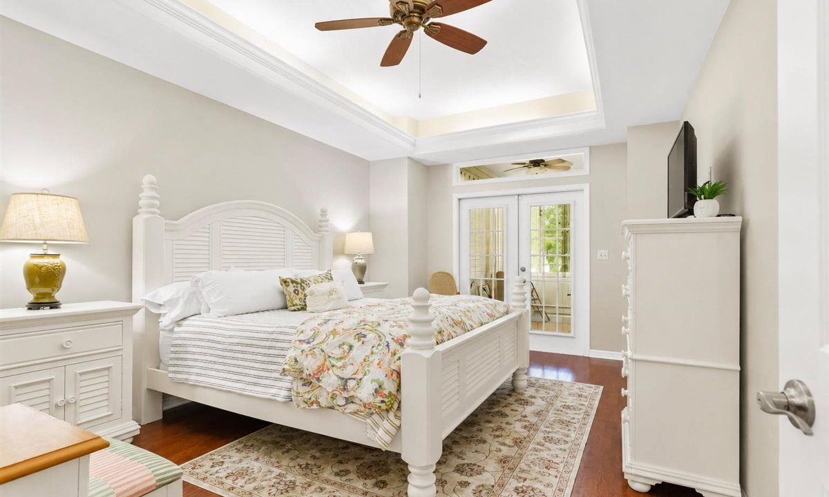 25-Bedroom
